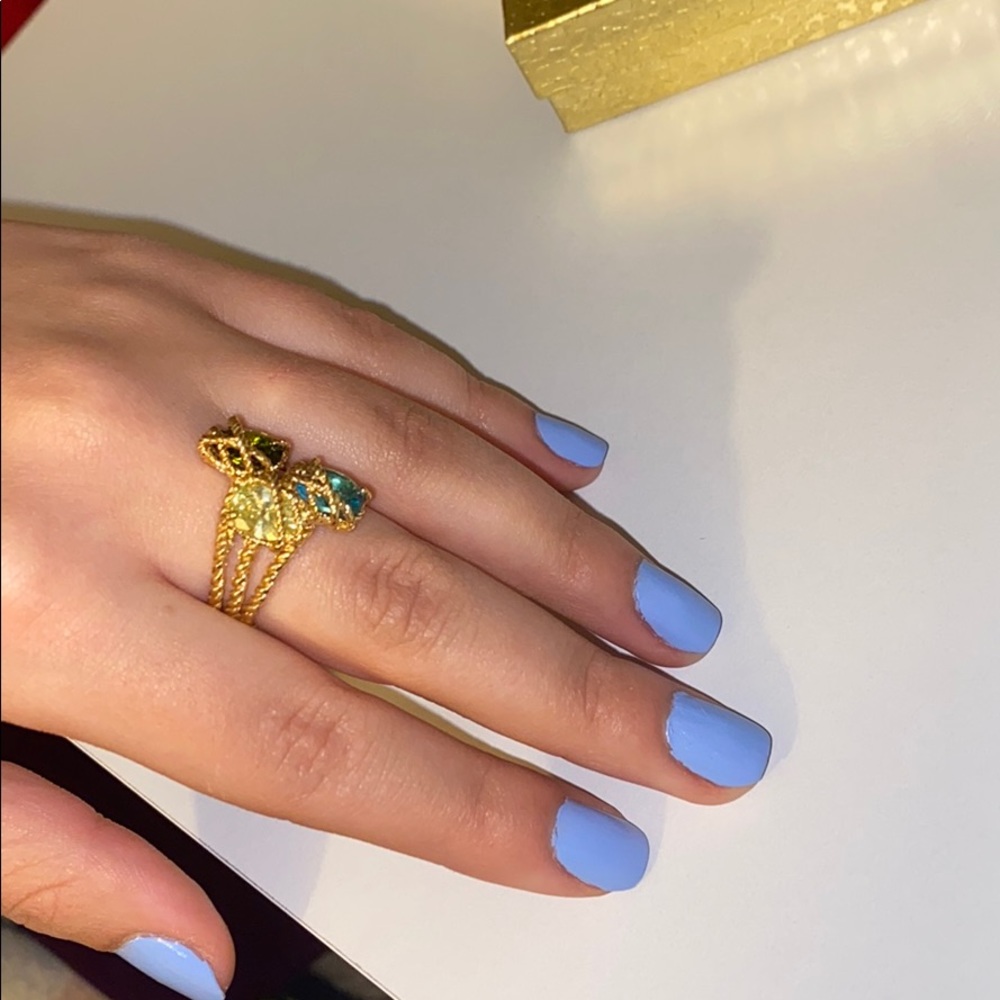 3 stone ring - Picture 3 of 3